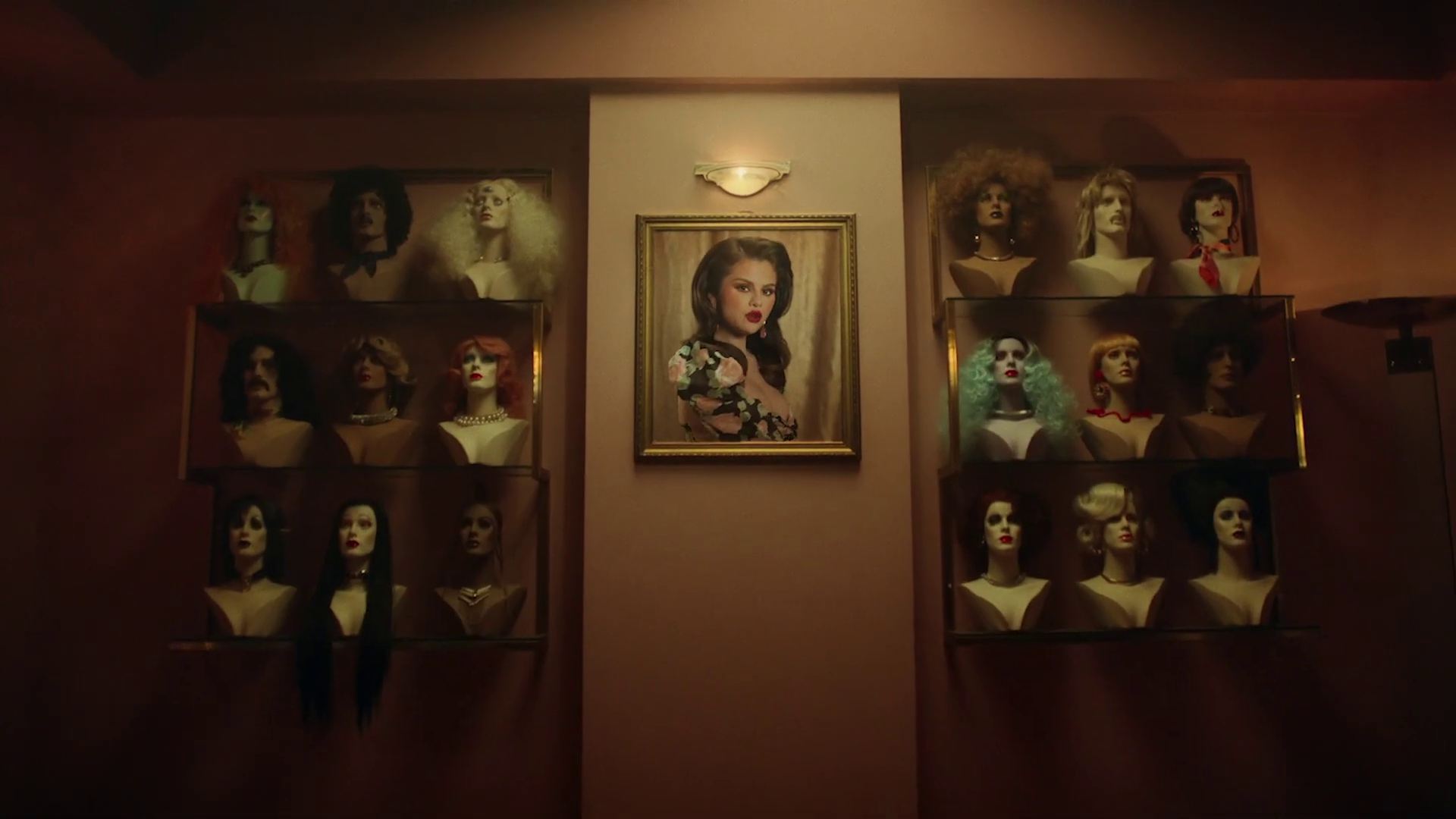 Selfish_Love_MV_21.jpg