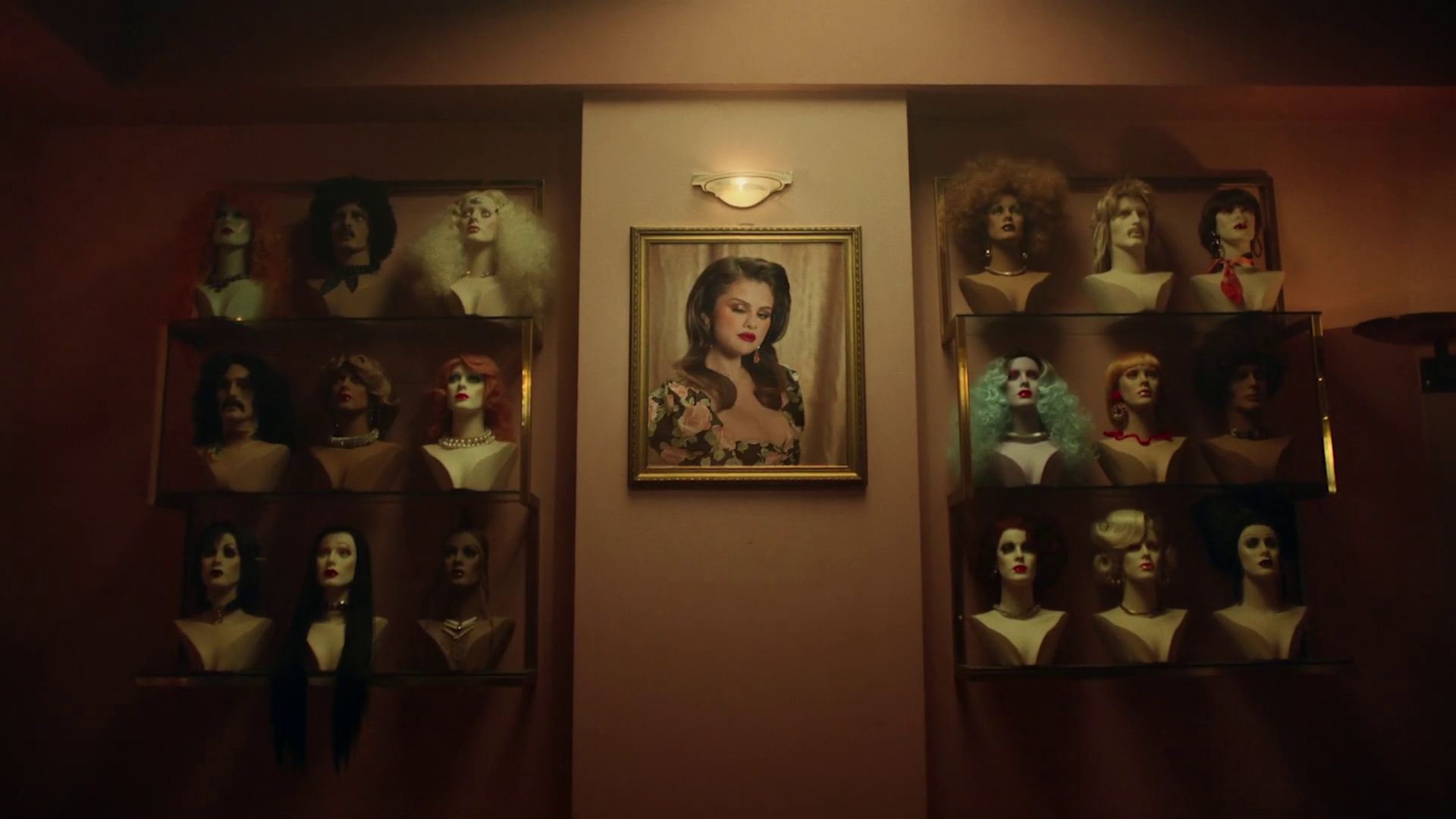 Selfish_Love_MV_22.jpg