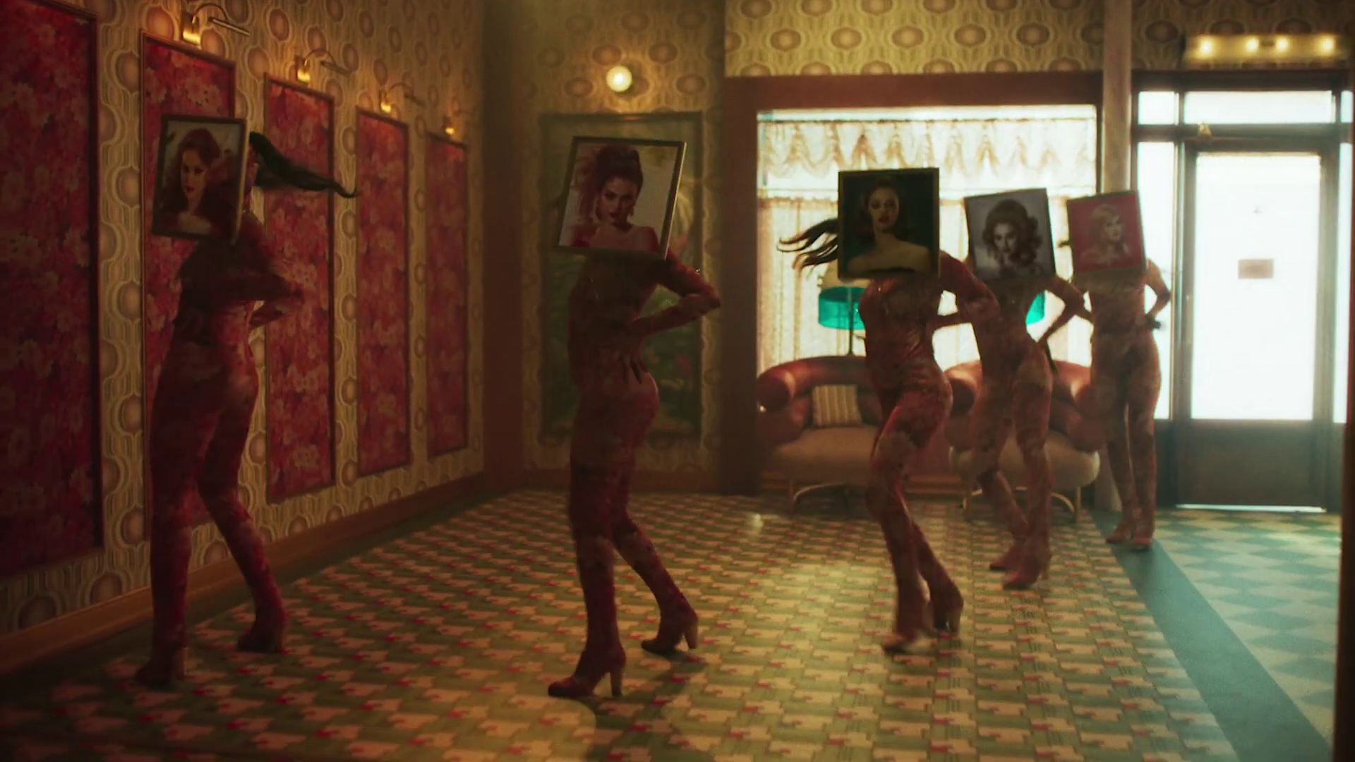 Selfish_Love_MV_27.jpg