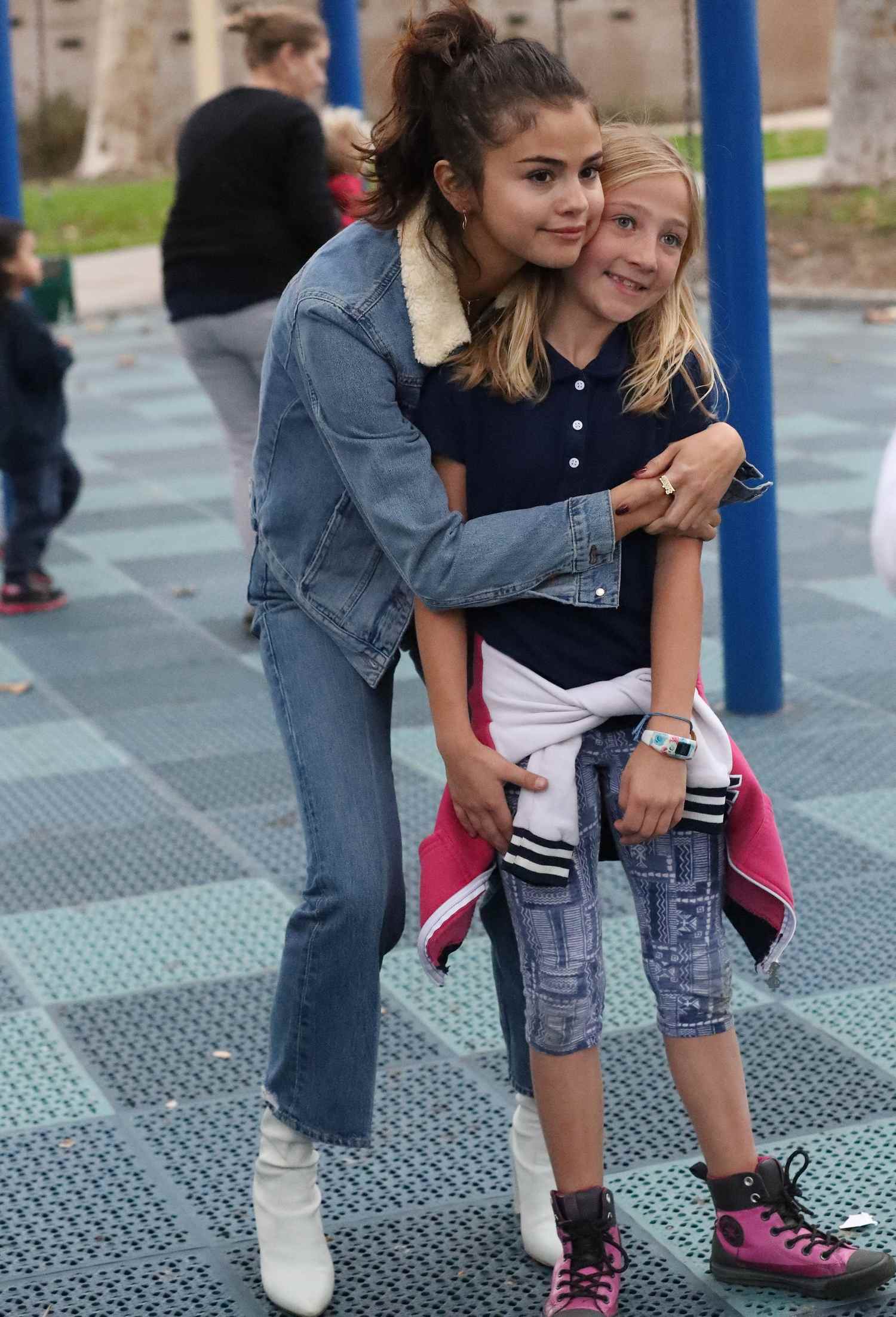 Spending_Time_With_Young_Fans_at_the_Park_in_Burbank_-_November_2-29.jpg
