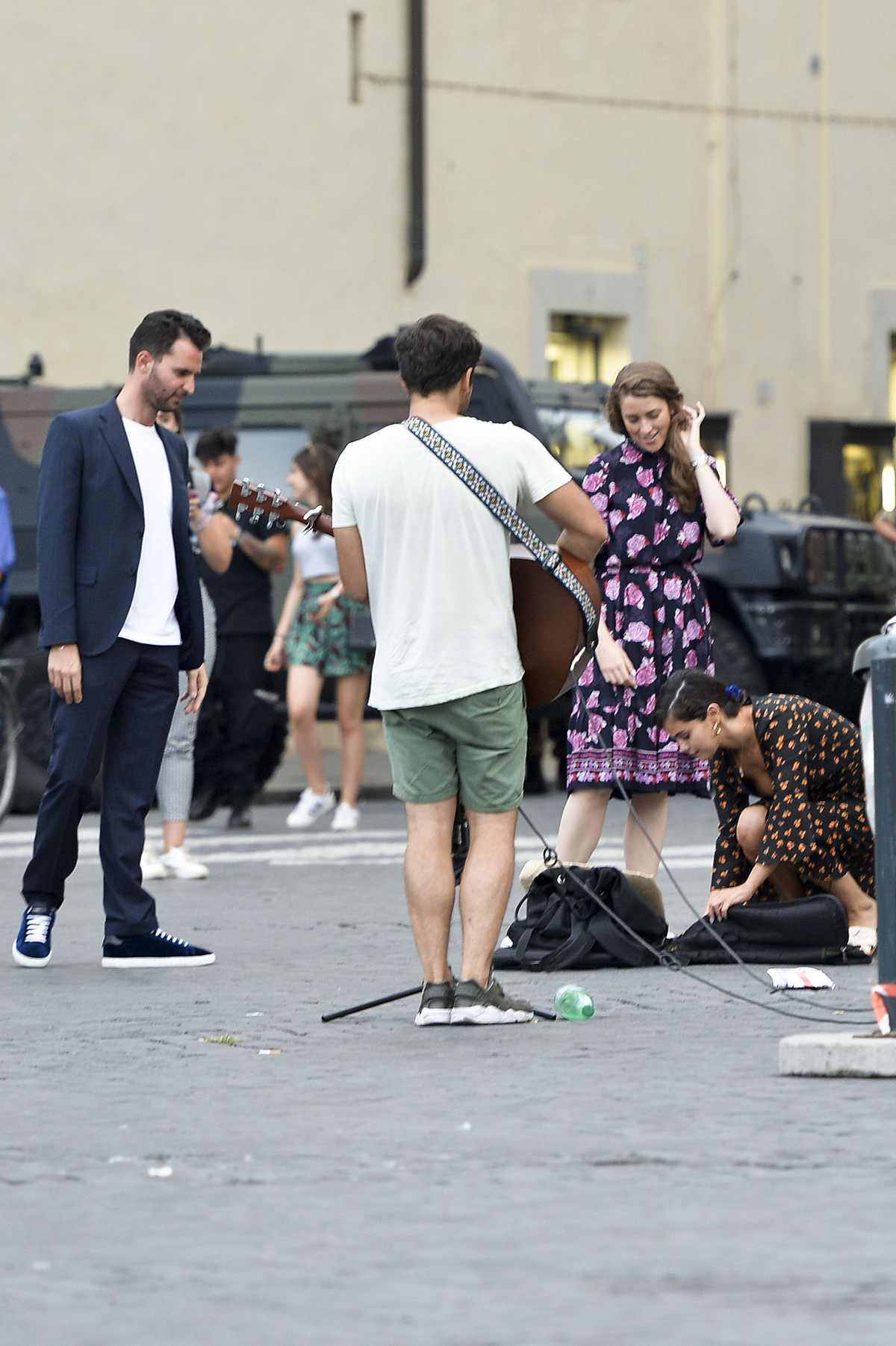Spotted_in_Rome_with_Andrea_Iervolino2C_David_Henri_and_Maria_Cahill_-_June_2100006.jpg