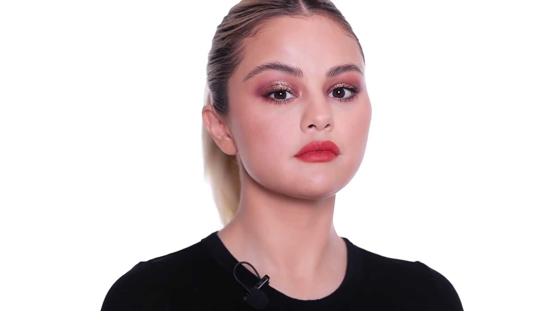 Summer_Day_To_Night_Makeup_With_Selena_Gomez_33.jpg