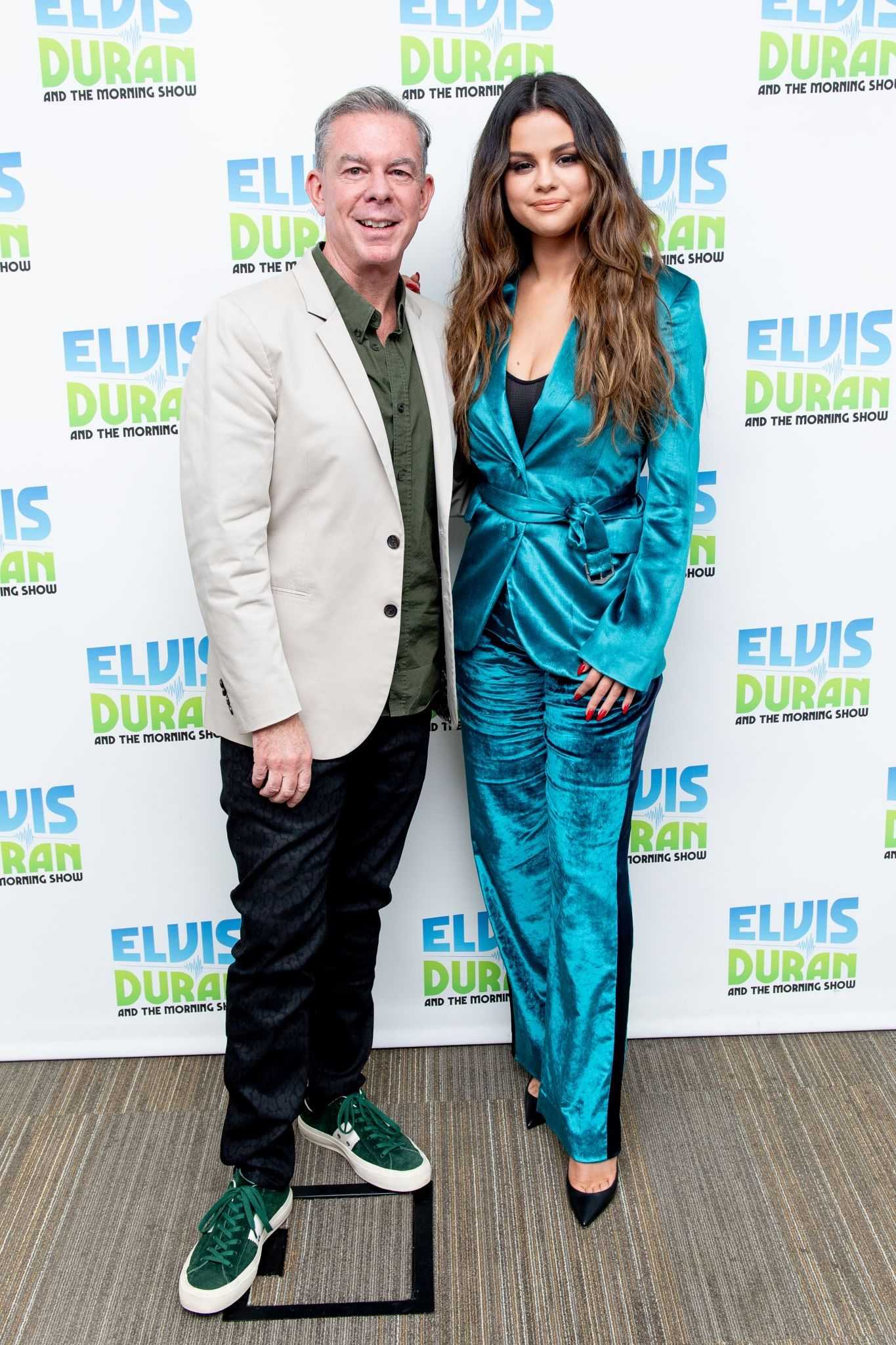 The_Elvis_Duran_Z100_Morning_Show_-_October_28-05.jpg