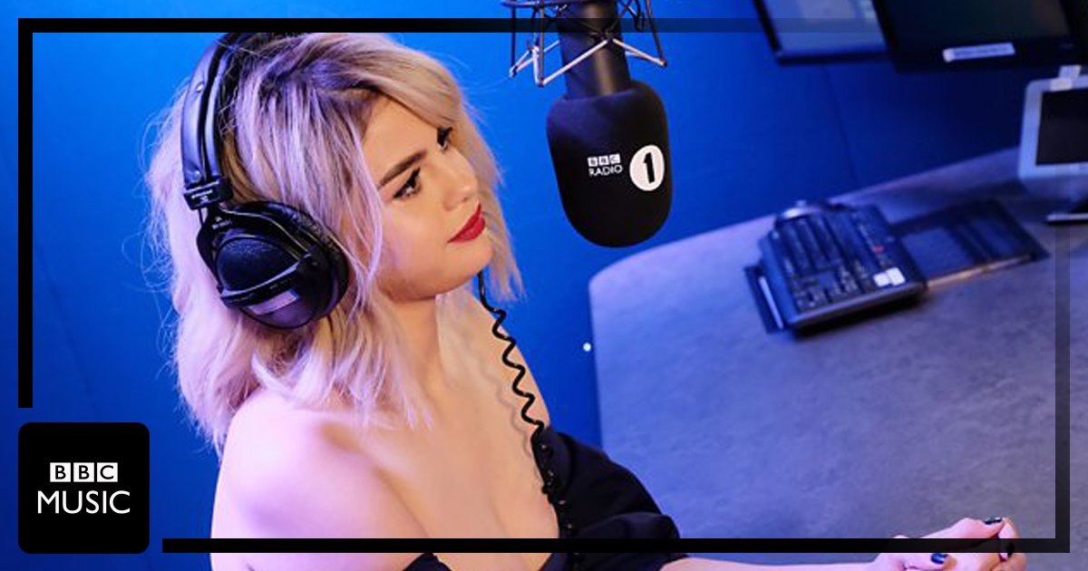 The_Radio_1_Breakfast_Show_with_Nick_Grimshaw_-_December_4-02.jpg