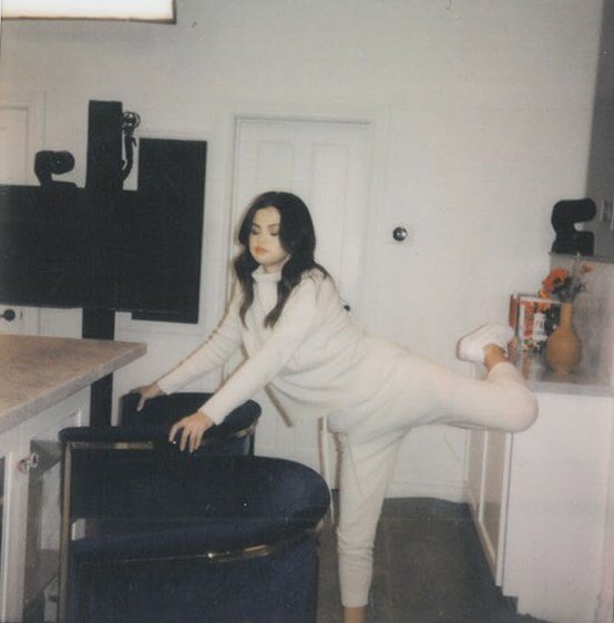 bts_selena_chef_28629.jpg