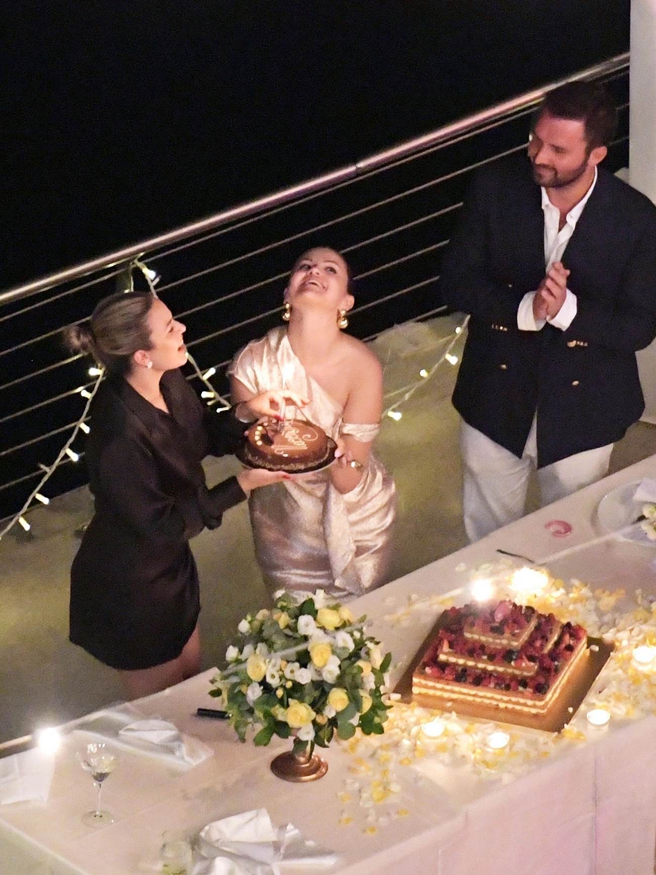 selena-gomez-birthday-party-andrea-iervolino_23.jpg