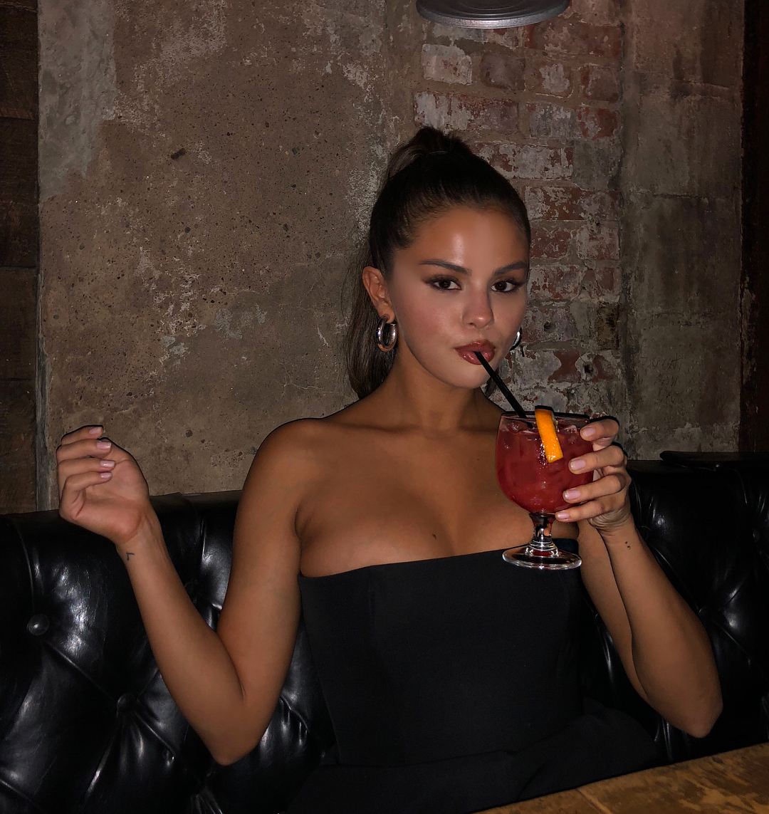 selena-instagram-sept9-02.jpg