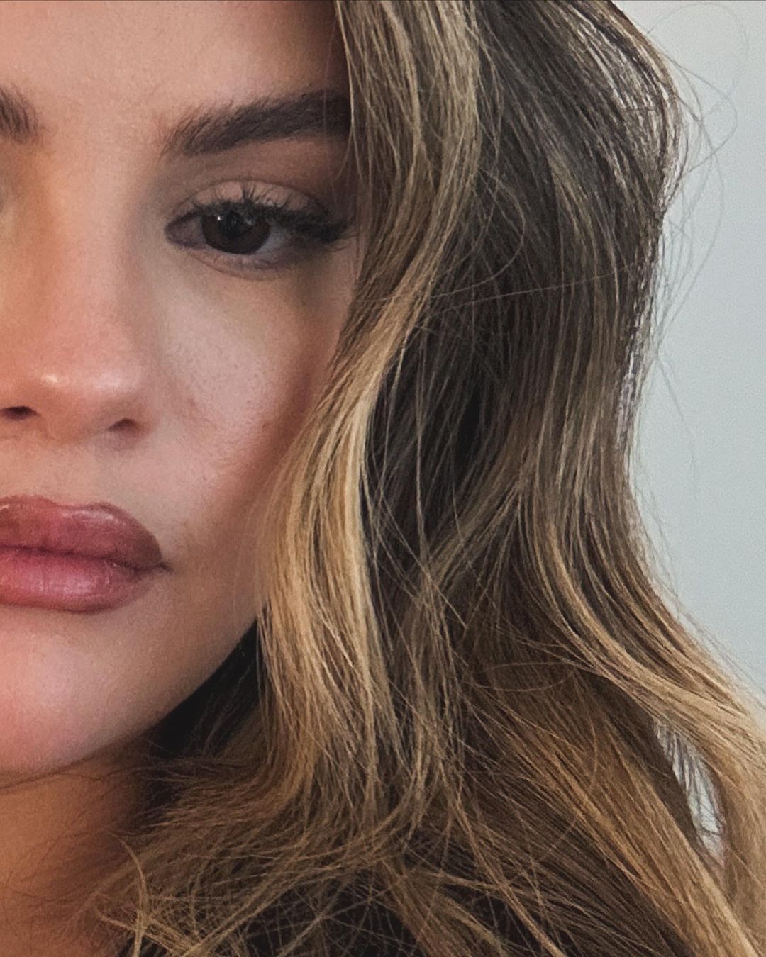 selena_02.jpg