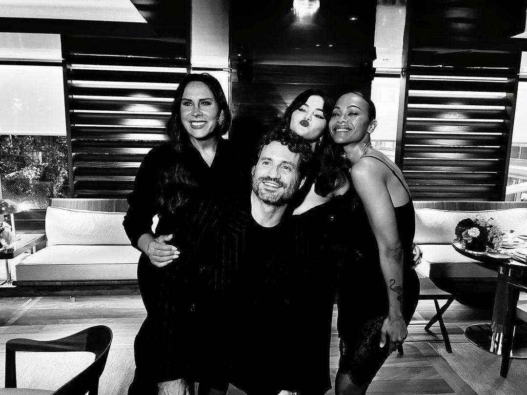 selena_285629.jpg