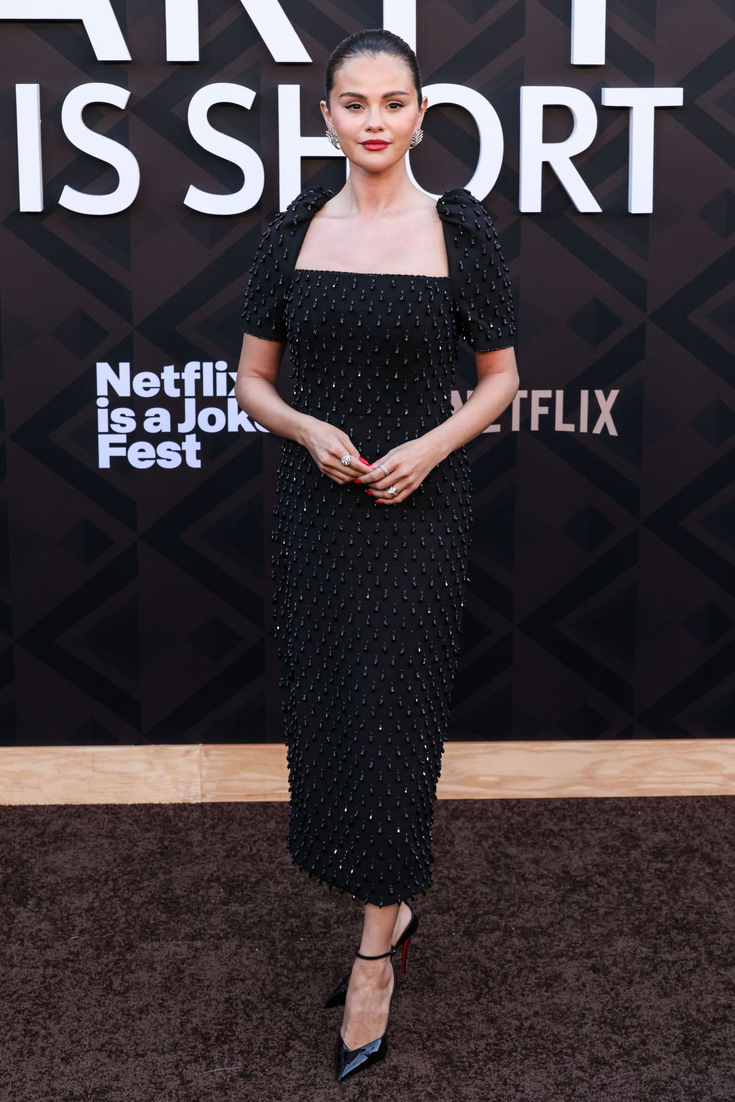 selena_gomez_-_attends_premiere_of_netflix_s_2522marty2C_life_is_short2522_at_the_egyptian_theatre_hollywood_in_los_angeles2C_california__may_062C_2026_2.jpg