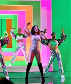 2019_AMAs_Performance_27.jpg