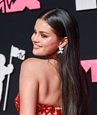 2023_MTV_Video_Music_Awards_-_Arrivals10.jpg
