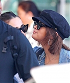 Arriving_in_Sydney2C_Australia_-_March_19-05.jpg