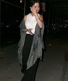 Heads_To_A_Midtown_Spa_in_NYC_-_May_600003.jpg
