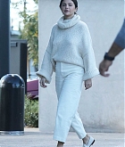 In_Los_Angeles_-_December_26-01.jpg
