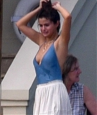 In_Montego_Bay2C_Jamaica_with_Justin_Bieber_-_February_19-02.jpg