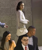 Leaving_Hillsong_church_with_Justin_Bieber_in_Downtown_Los_Angeles_on_November_4-07.jpg