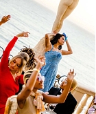 Love_On_Stills_04.jpg