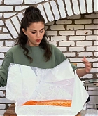 Selena_2B_Chef_Season_2_Official_Trailer_27.jpg