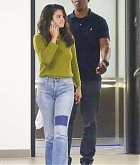 Selena_Gomez-_Out_and_about_in_Los_Angeles_on_July_2400002.jpg