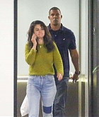 Selena_Gomez-_Out_and_about_in_Los_Angeles_on_July_2400004.jpg