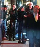 Selena_Gomez2C_Brooklyn_Beckham_and_Nicola_Peltz_getting_dinner_at_Carbone_-_Feb_08_202205.jpg