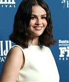 Selena_Gomez_-_40th_Annual_Santa_Barbara_International_Film_Festival_Virtuosos_Award_February_92C_2025_25.jpg