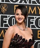 Selena_Gomez_-_75th_Primetime_Emmy_Awards_at_the_Peacock_Theater2C_Los_Angeles_CA_-_January_152C_202415.jpg