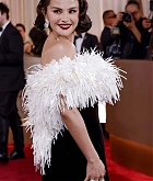 Selena_Gomez_-_83rd_annual_Golden_Globe_Awards_-_January_112C_2026_27.jpg