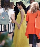 Selena_Gomez_-_Arrives_on_a_helicopter_in_the_Italian_village_of_Civita_di_Bagnoregio_24_07_19-07.jpg