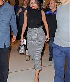 Selena_Gomez_-_Arriving_at_Sirius_Radio_in_New_York2C_10282019-04.jpg