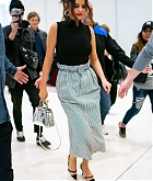Selena_Gomez_-_Arriving_at_Sirius_Radio_in_New_York2C_10282019-07.jpg