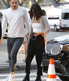 Selena_Gomez_-_At_Church_in_Los_Angeles_on_November_4-01.jpg
