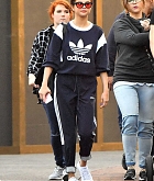 Selena_Gomez_-_At_Disneyland_in_Anaheim2C_CA_on_April_2-08.jpg
