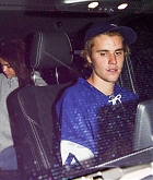 Selena_Gomez_-_At_Kings_Valley_Ice_Center_in_Los_Angeles_-_January_3100007.jpg