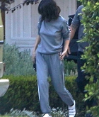 Selena_Gomez_-_At_Toluca_Lake2C_CA_on_October_23-01.jpg