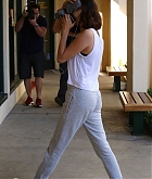 Selena_Gomez_-_At_pilates_class_in_Los_Angeles_on_November_11-18.jpg