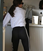 Selena_Gomez_-_At_pilates_studio_in_Los_Angeles2C_CA_on_February_282C_2018-02.jpg