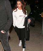 Selena_Gomez_-_At_recording_studio_in_Westwood_on_February_222C_2018-01.jpg
