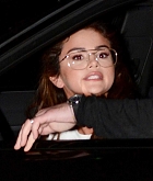 Selena_Gomez_-_At_recording_studio_in_Westwood_on_February_222C_2018-03.jpg