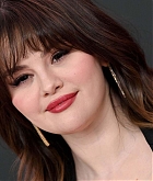 Selena_Gomez_-_At_the_Premiere_of__Lola__in_Los_Angeles_February_32C_202406~0.jpg