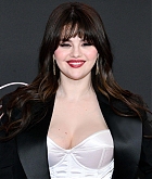 Selena_Gomez_-_At_the_Premiere_of__Lola__in_Los_Angeles_February_32C_202410.jpg