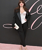 Selena_Gomez_-_At_the_Premiere_of__Lola__in_Los_Angeles_February_32C_202436~0.jpg