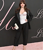 Selena_Gomez_-_At_the_Premiere_of__Lola__in_Los_Angeles_February_32C_202454.jpg