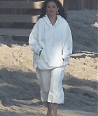 Selena_Gomez_-_Celebrating_the_Fourth_of_July_with_friends_and_family_in_Malibu_July_42C_2024_34.jpg