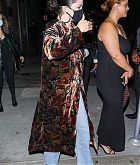 Selena_Gomez_-_Dinner_with_friends_at_TAO_in_Hollywood2C_California__10092021_06.jpg