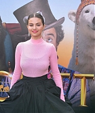 Selena_Gomez_-_Dolittle_Premiere_in_Westwood2C_CA__0111202-02.jpg
