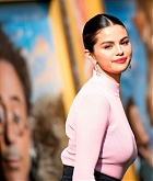 Selena_Gomez_-_Dolittle_Premiere_in_Westwood2C_CA__0111202-05.jpg