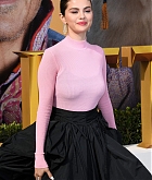 Selena_Gomez_-_Dolittle_Premiere_in_Westwood2C_CA__0111202-23.jpg