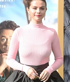 Selena_Gomez_-_Dolittle_Premiere_in_Westwood2C_CA__0111202-31.jpg